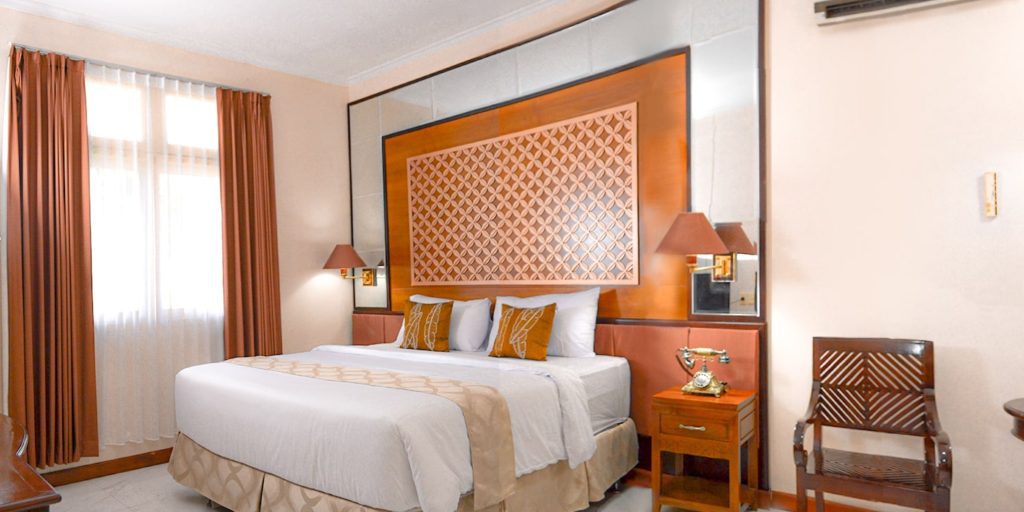 Rekomendasi Laundry Dekat Royal Brongto Hotel