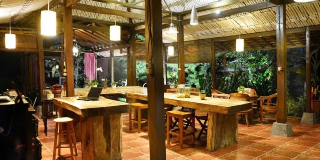 Rekomendasi Laundry Dekat Hotel Riverside Javanese Cottages