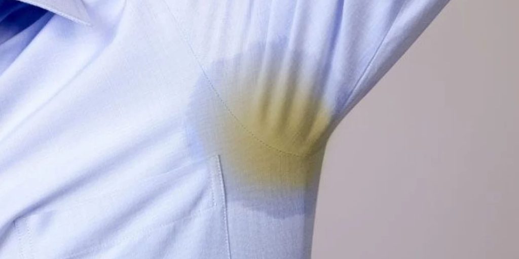 cara menghilangkan noda deodoran di kemeja